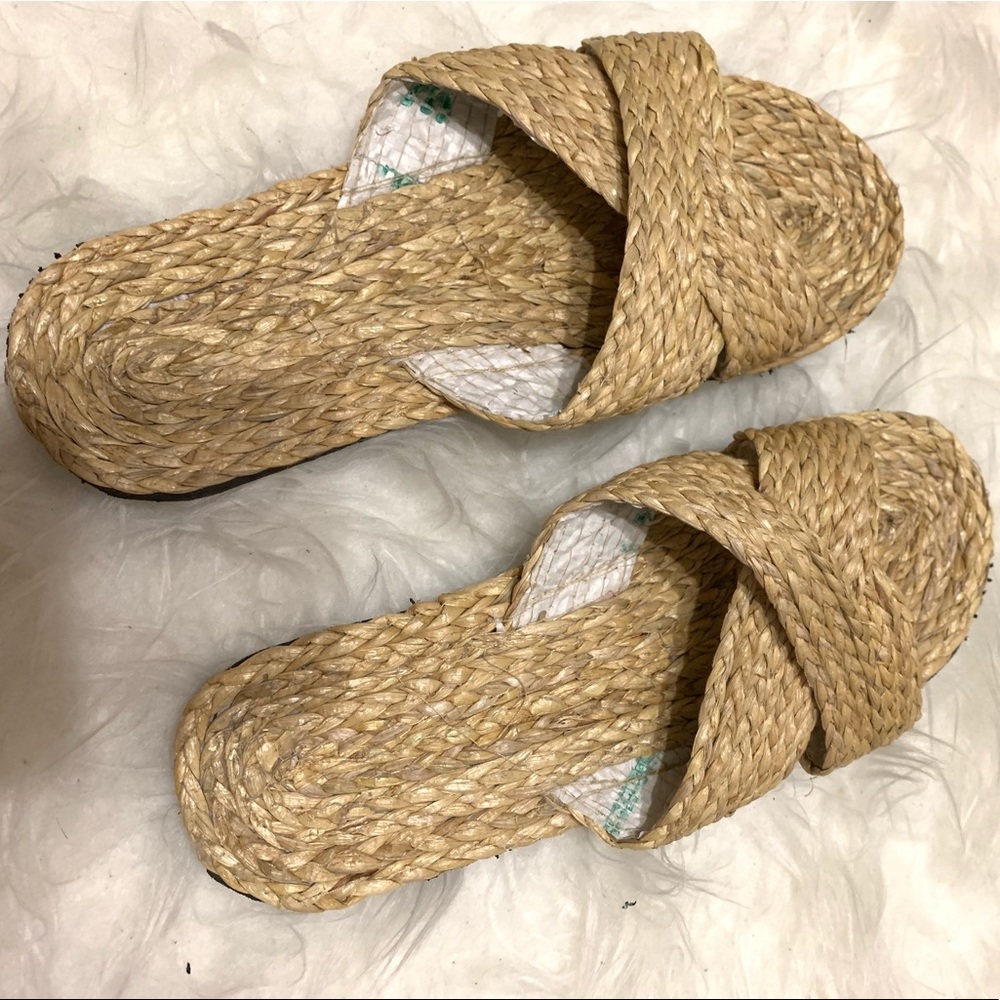 Rattan Slippers